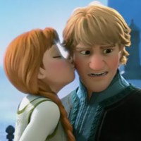 Frozen Anna Kiss